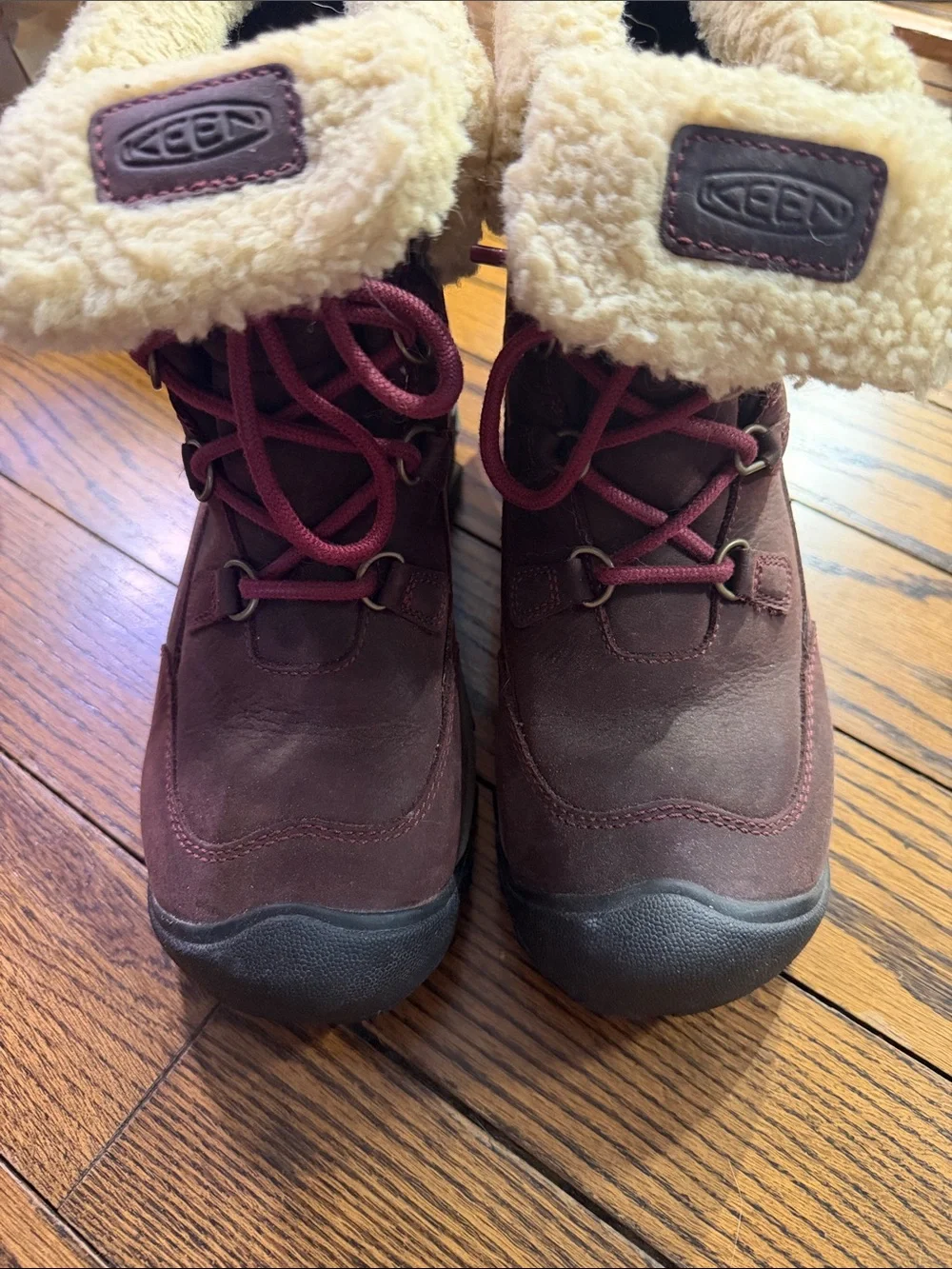 Keen Women's Burgundy Winter Boots with Cream Fleece Collar